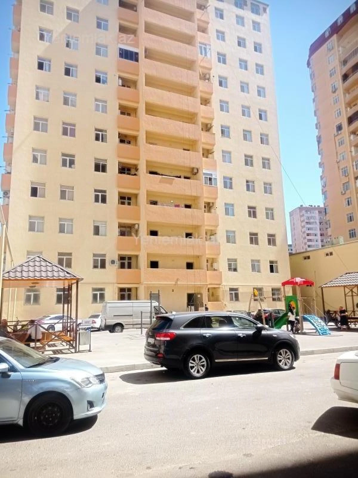 Satılır 2 otaqlı yeni tikili 60 m²