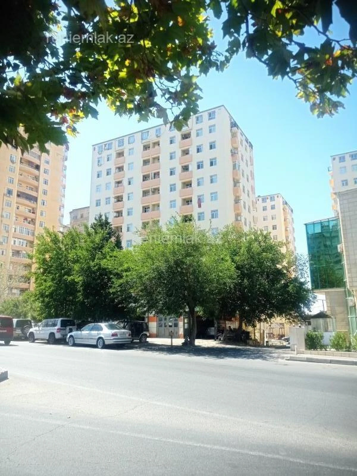 Satılır 2 otaqlı yeni tikili 60 m²