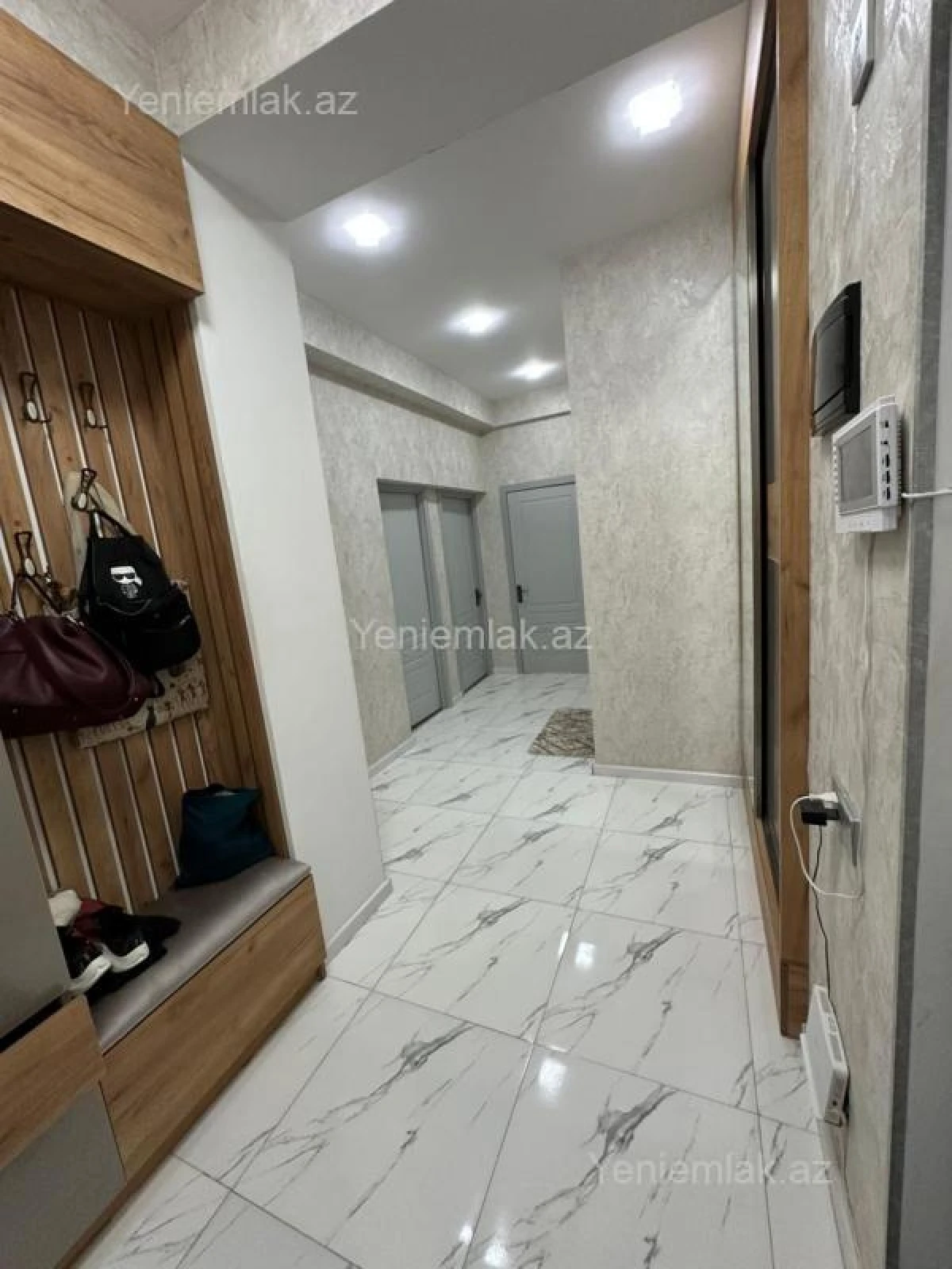 Satılır 2 otaqlı yeni tikili 60 m²