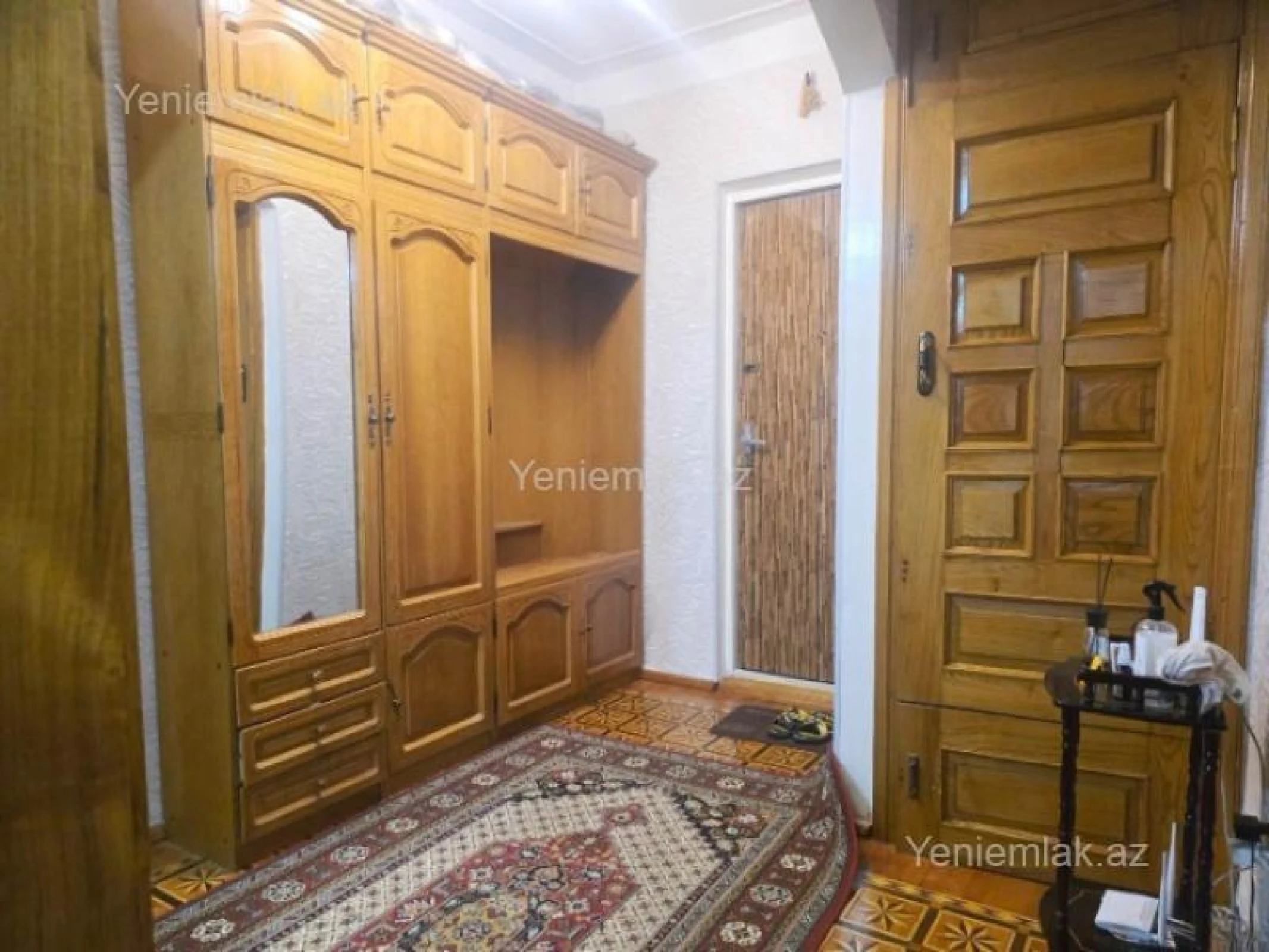 Satılır 3 otaqlı köhnə tikili 90 m²