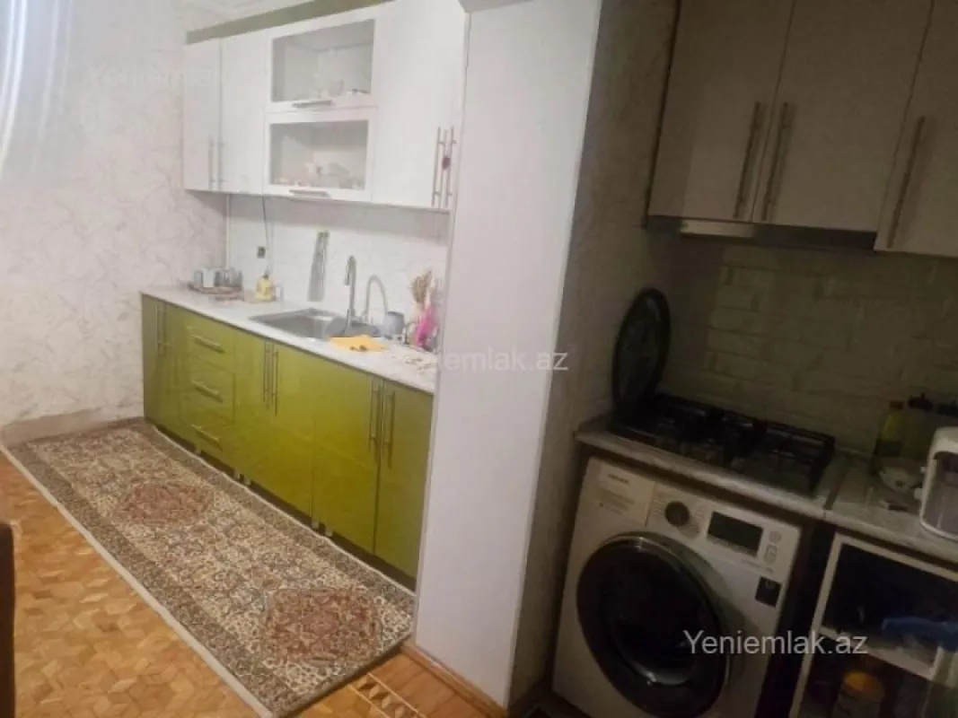 Satılır 3 otaqlı köhnə tikili 90 m²