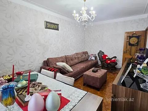 Satılır 3 otaqlı köhnə tikili 90 m²