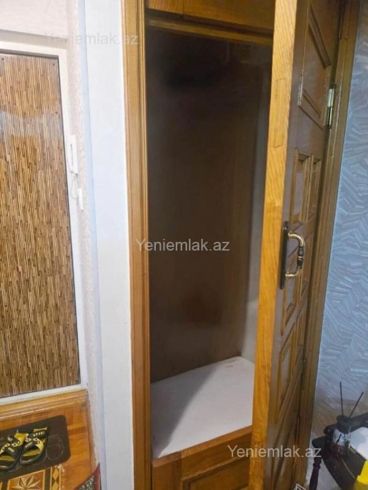 Satılır 3 otaqlı köhnə tikili 90 m²