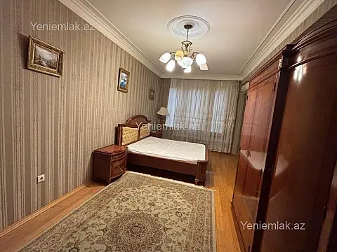 Satılır 4 otaqlı yeni tikili 250 m²