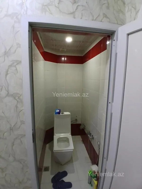 Satılır 4 otaqlı köhnə tikili 70 m²