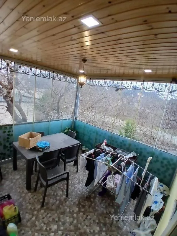 Satılır 4 otaqlı köhnə tikili 70 m²