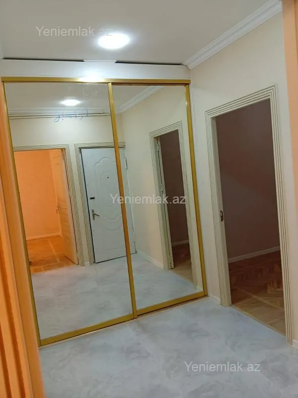 Satılır 2 otaqlı köhnə tikili 75 m²