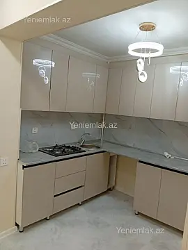 Satılır 2 otaqlı köhnə tikili 75 m²