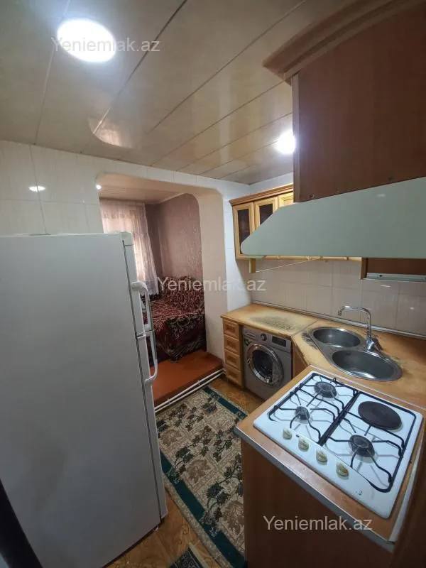 Satılır 2 otaqlı köhnə tikili 60 m²