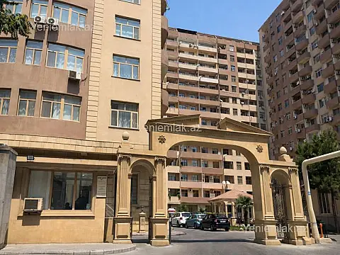 Satılır 4 otaqlı yeni tikili 155 m²