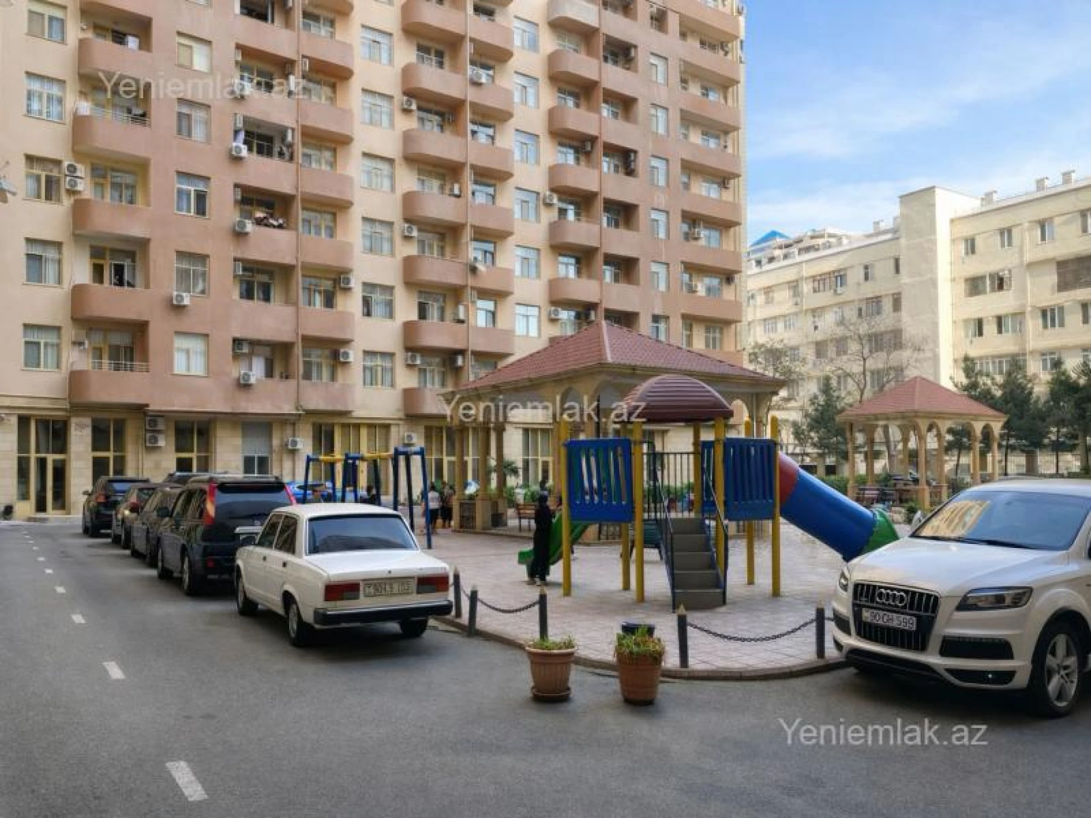 Satılır 4 otaqlı yeni tikili 155 m²