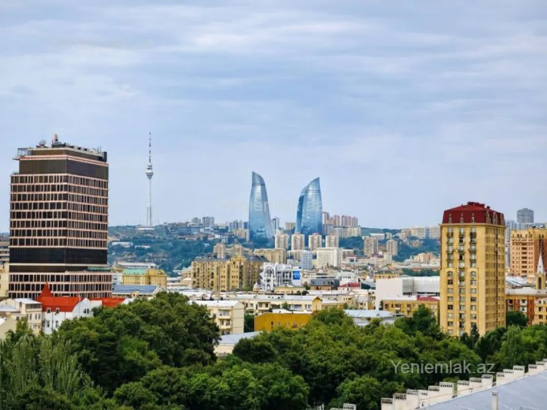 Satılır 4 otaqlı yeni tikili 155 m²