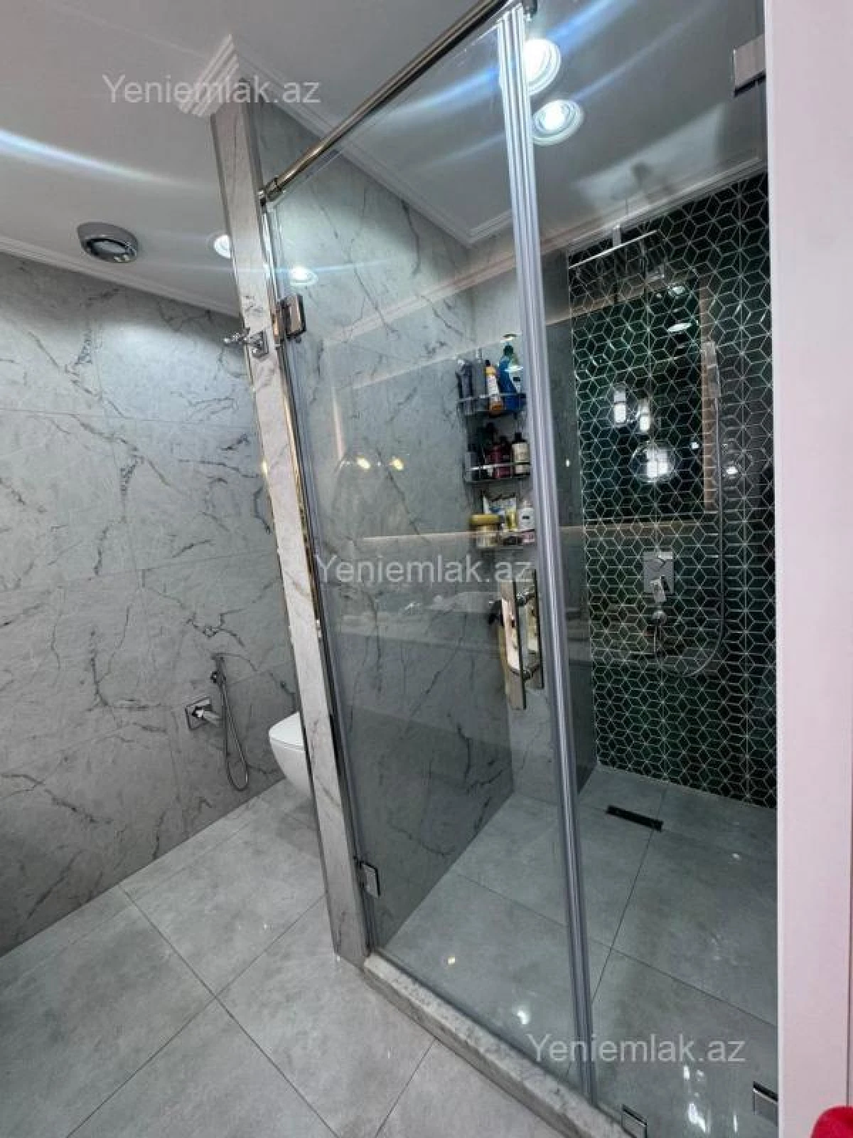 Satılır 3 otaqlı yeni tikili 120 m²