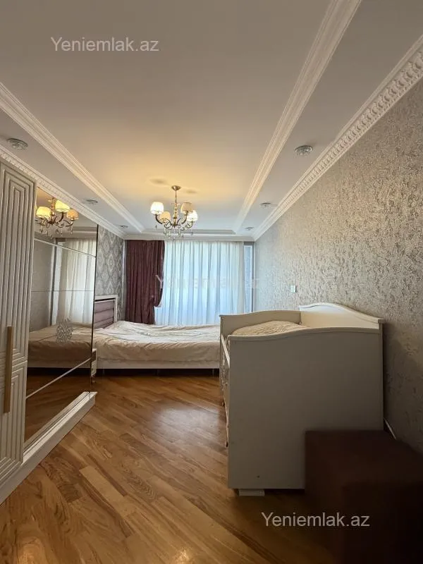 Satılır 2 otaqlı yeni tikili 80 m²