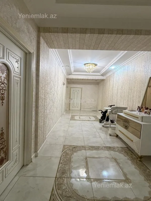 Satılır 2 otaqlı yeni tikili 80 m²