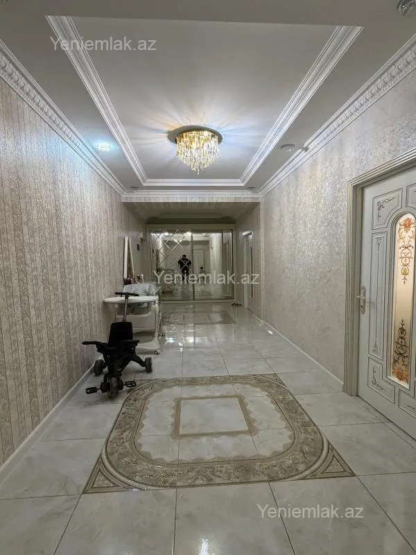 Satılır 2 otaqlı yeni tikili 80 m²