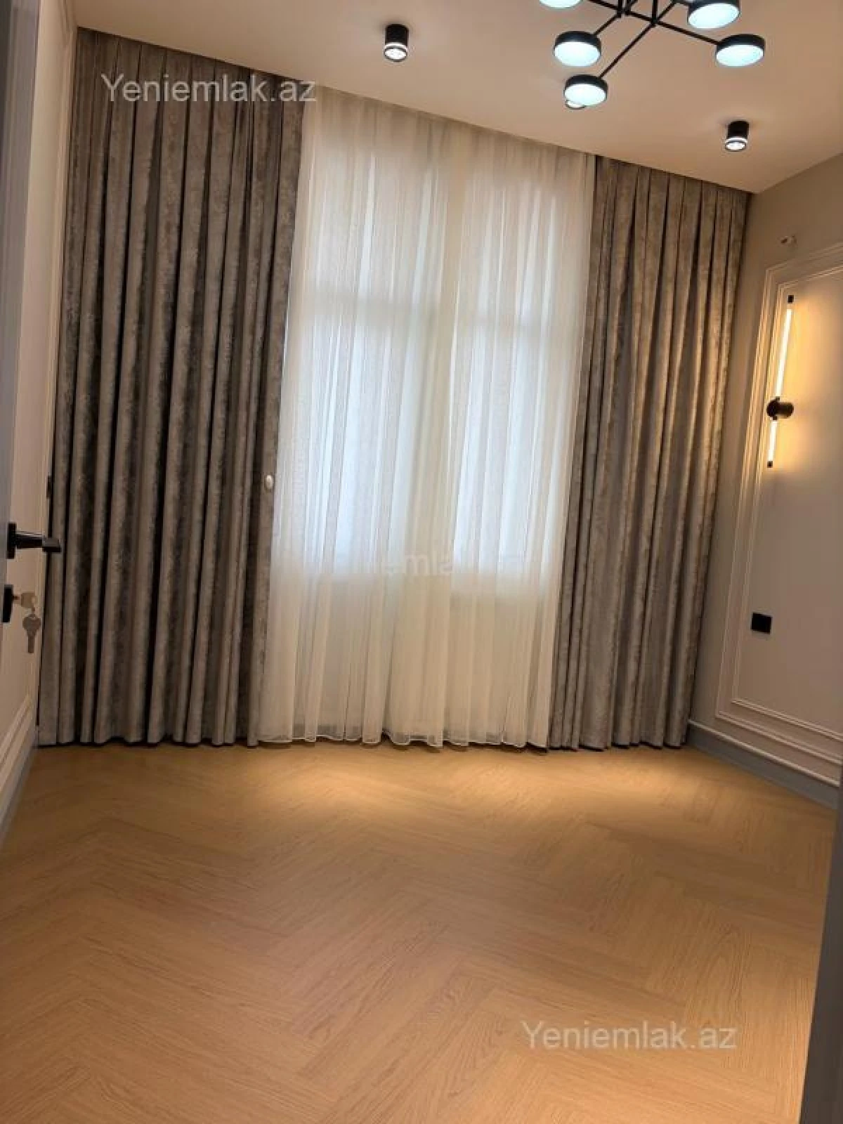 Satılır 4 otaqlı yeni tikili 117 m²