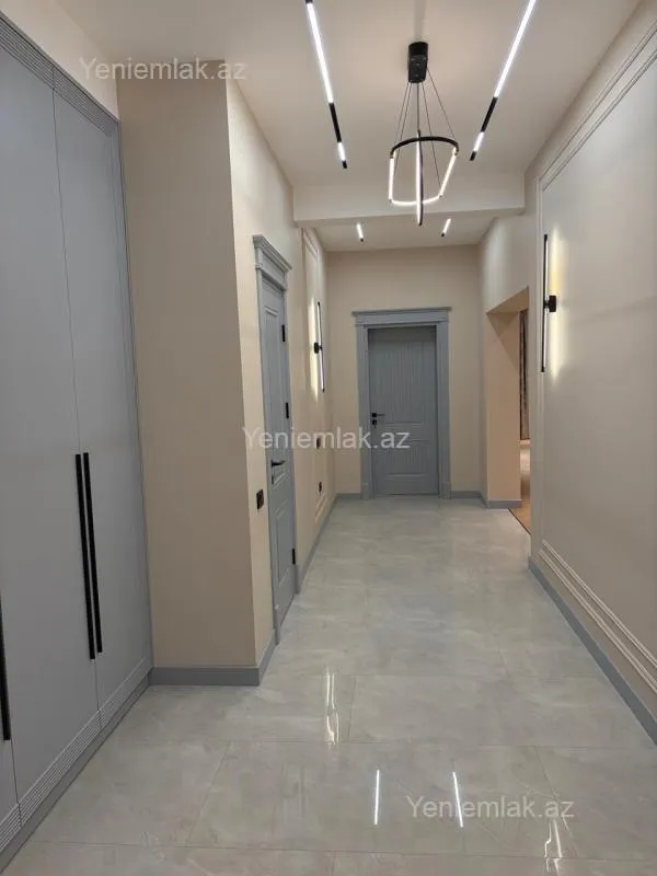 Satılır 4 otaqlı yeni tikili 117 m²