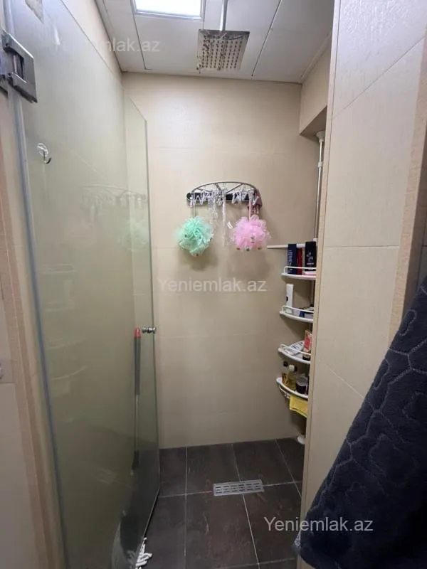 Satılır 2 otaqlı köhnə tikili 50 m²