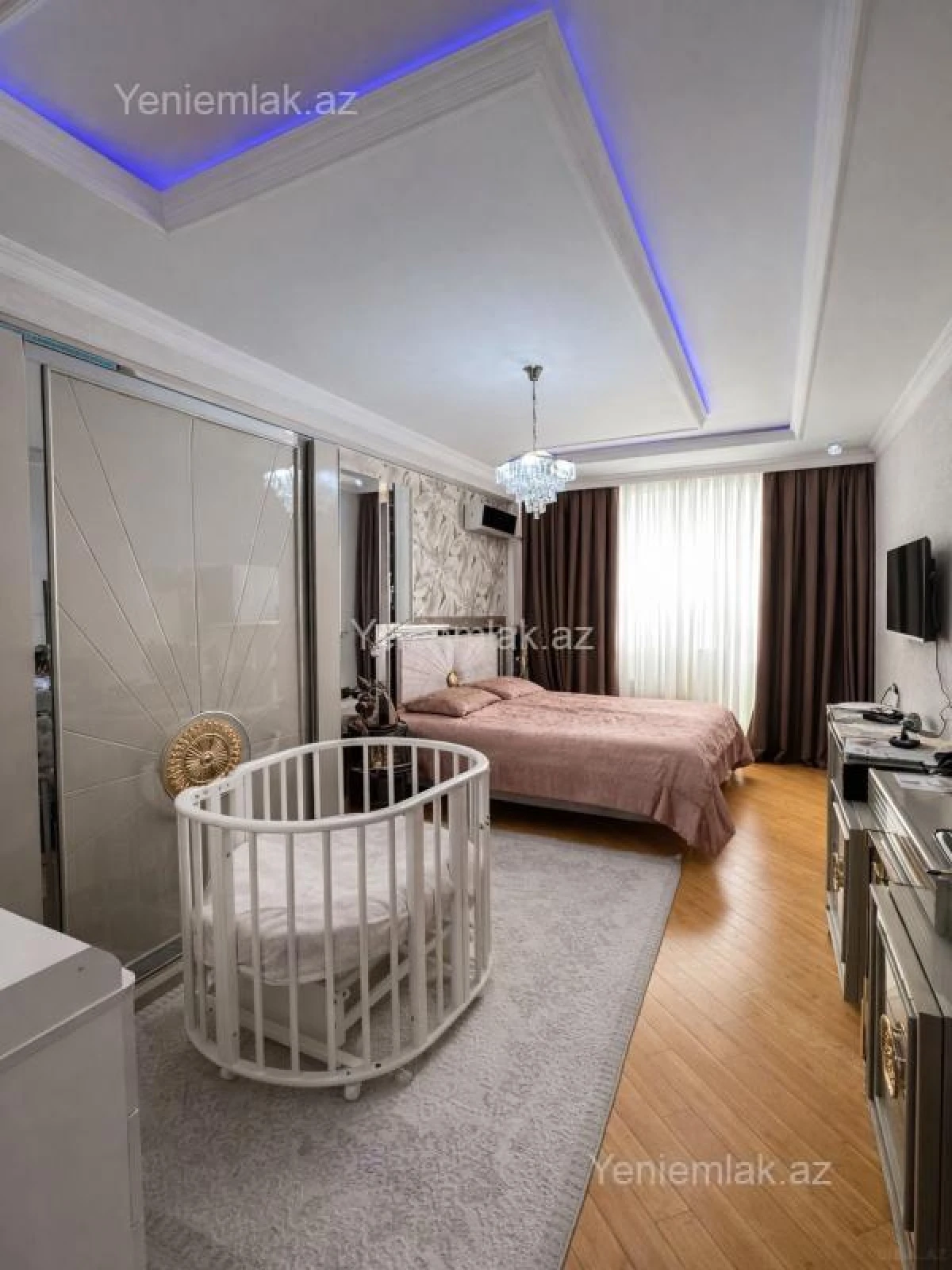 Satılır 3 otaqlı yeni tikili 140 m²