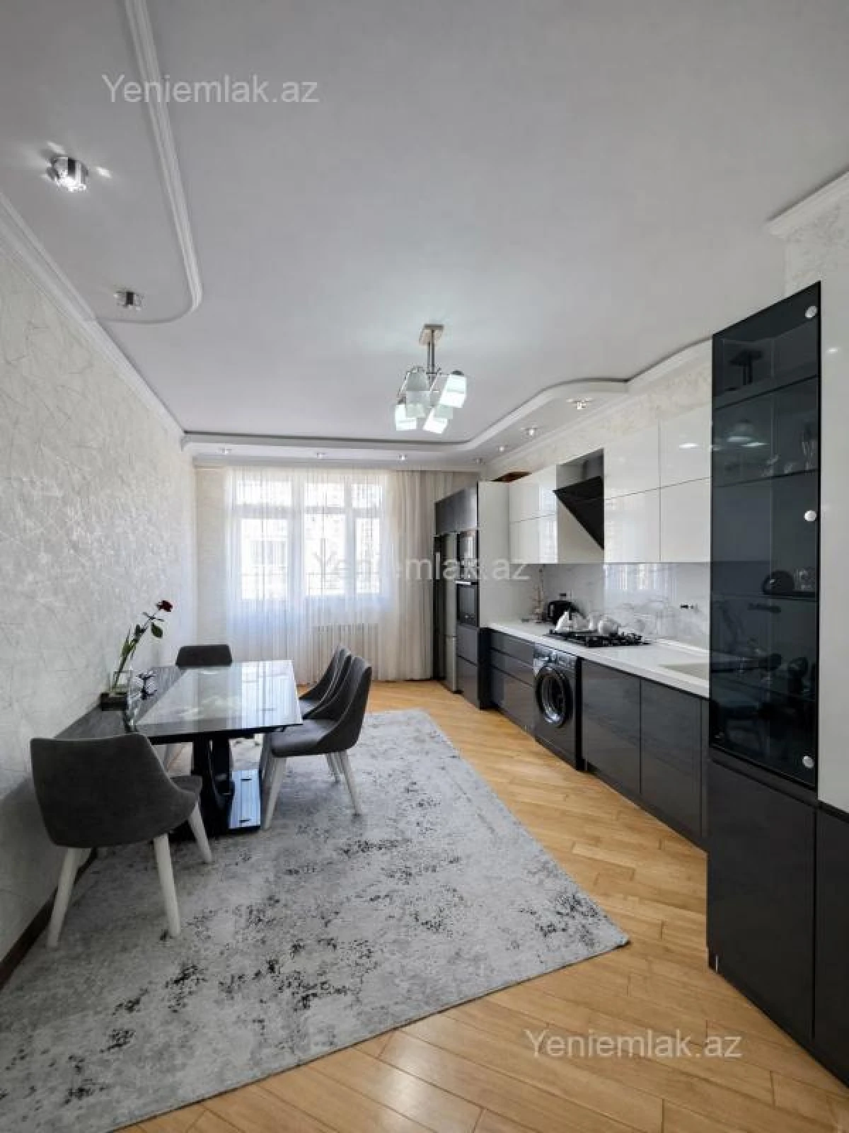 Satılır 3 otaqlı yeni tikili 140 m²