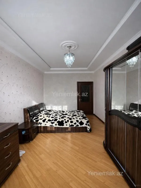 Satılır 3 otaqlı yeni tikili 140 m²