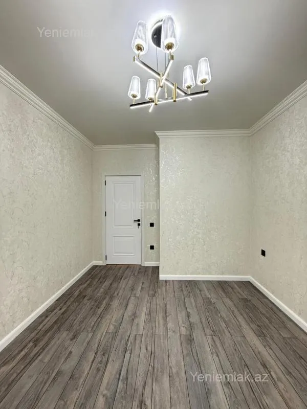 Satılır 2 otaqlı köhnə tikili 65 m²