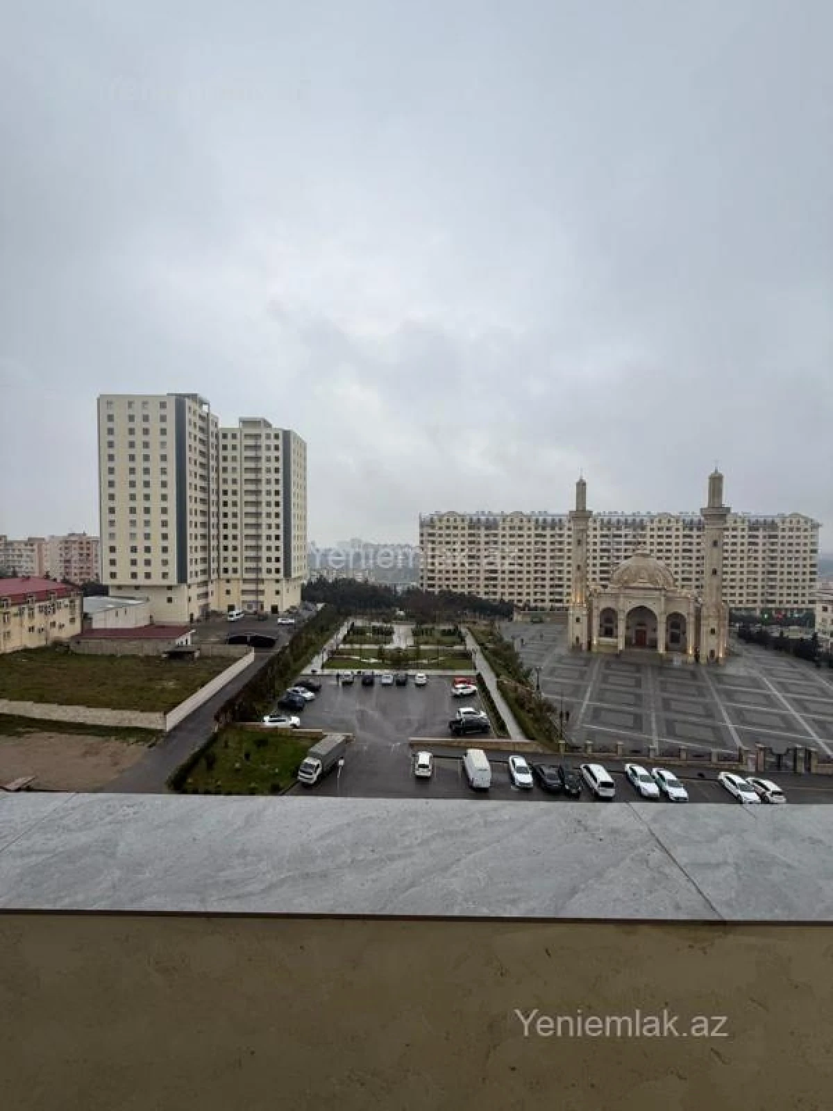 Satılır 2 otaqlı köhnə tikili 65 m²