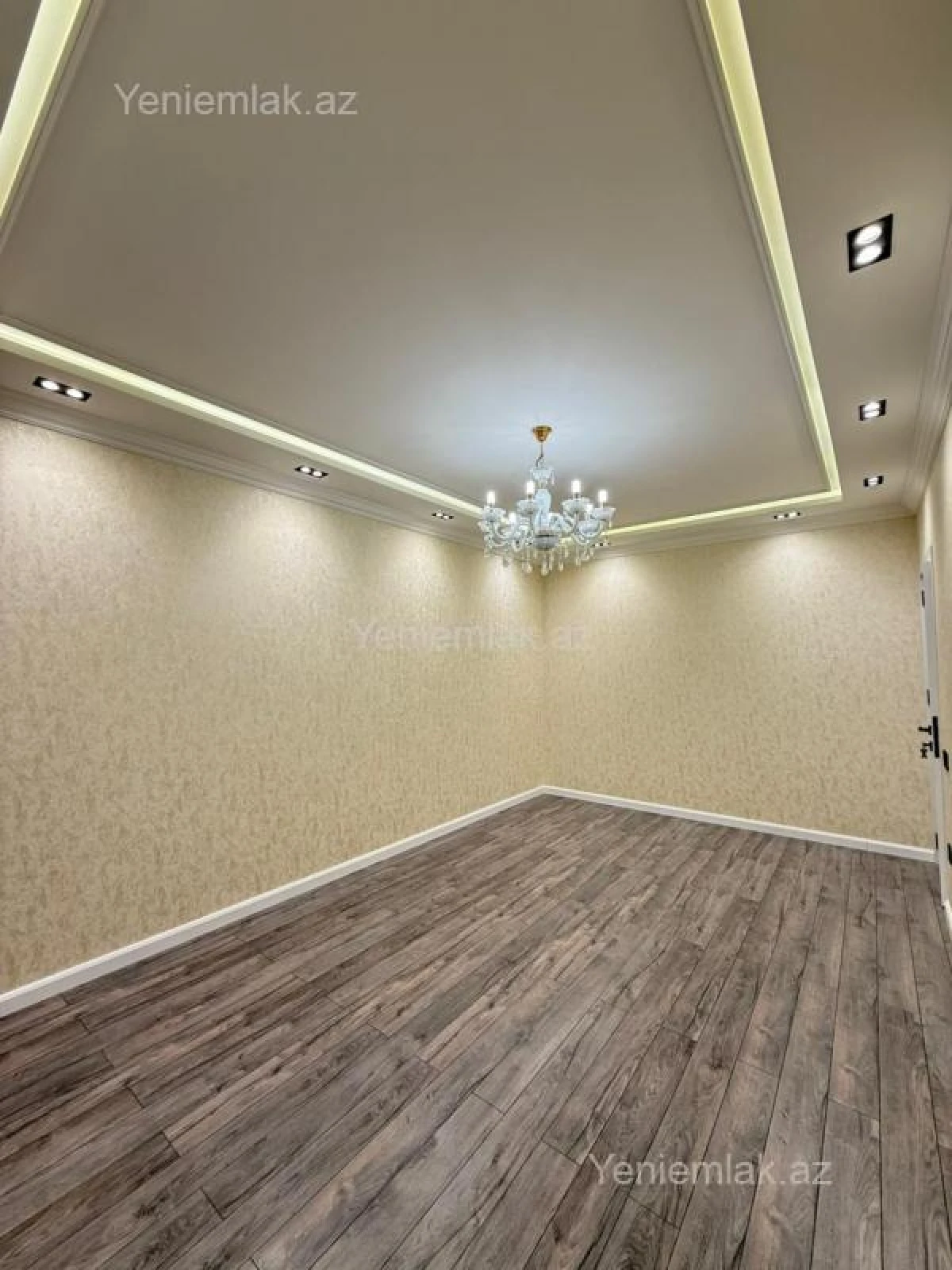 Satılır 2 otaqlı köhnə tikili 65 m²