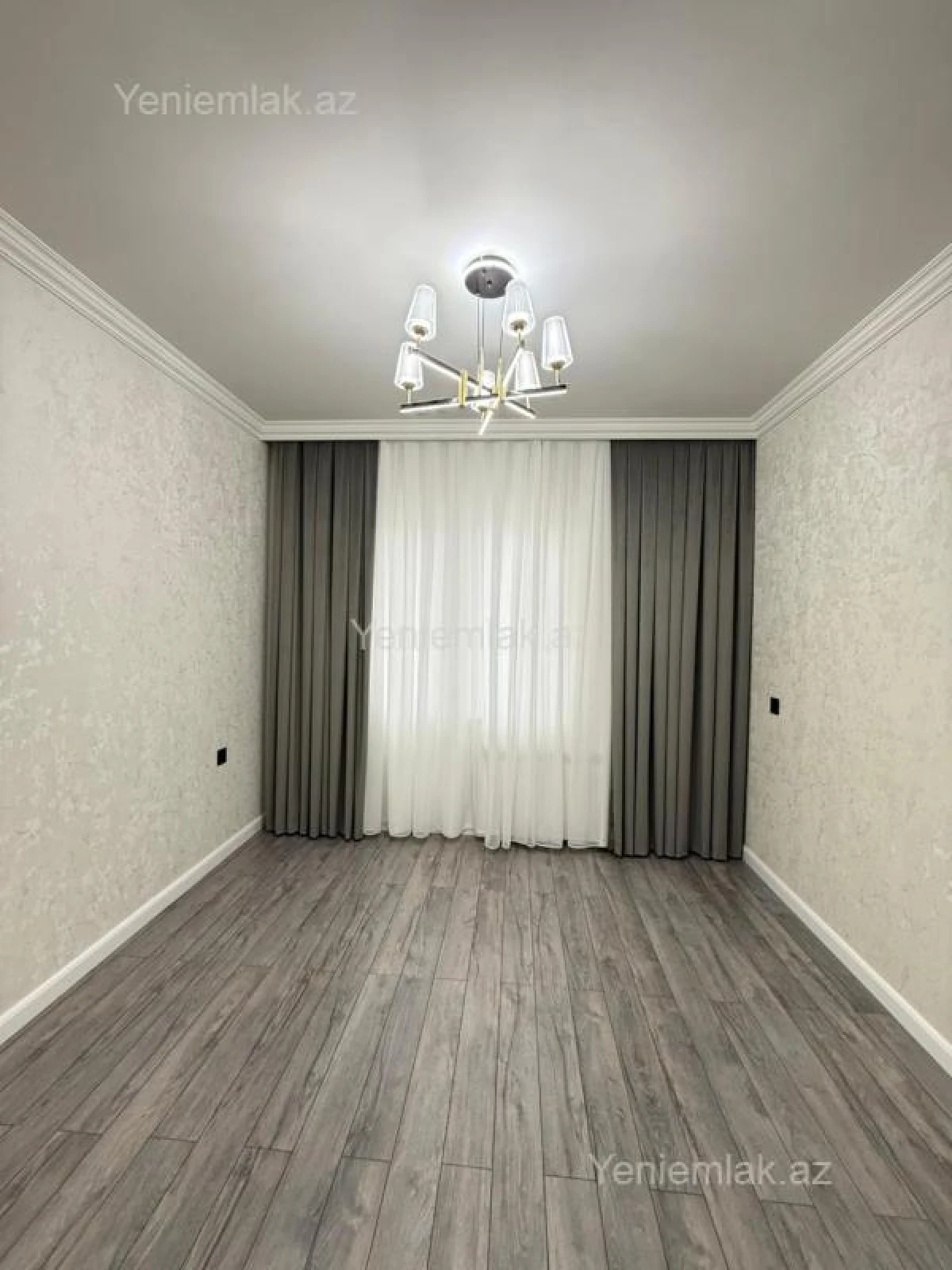 Satılır 2 otaqlı köhnə tikili 65 m²