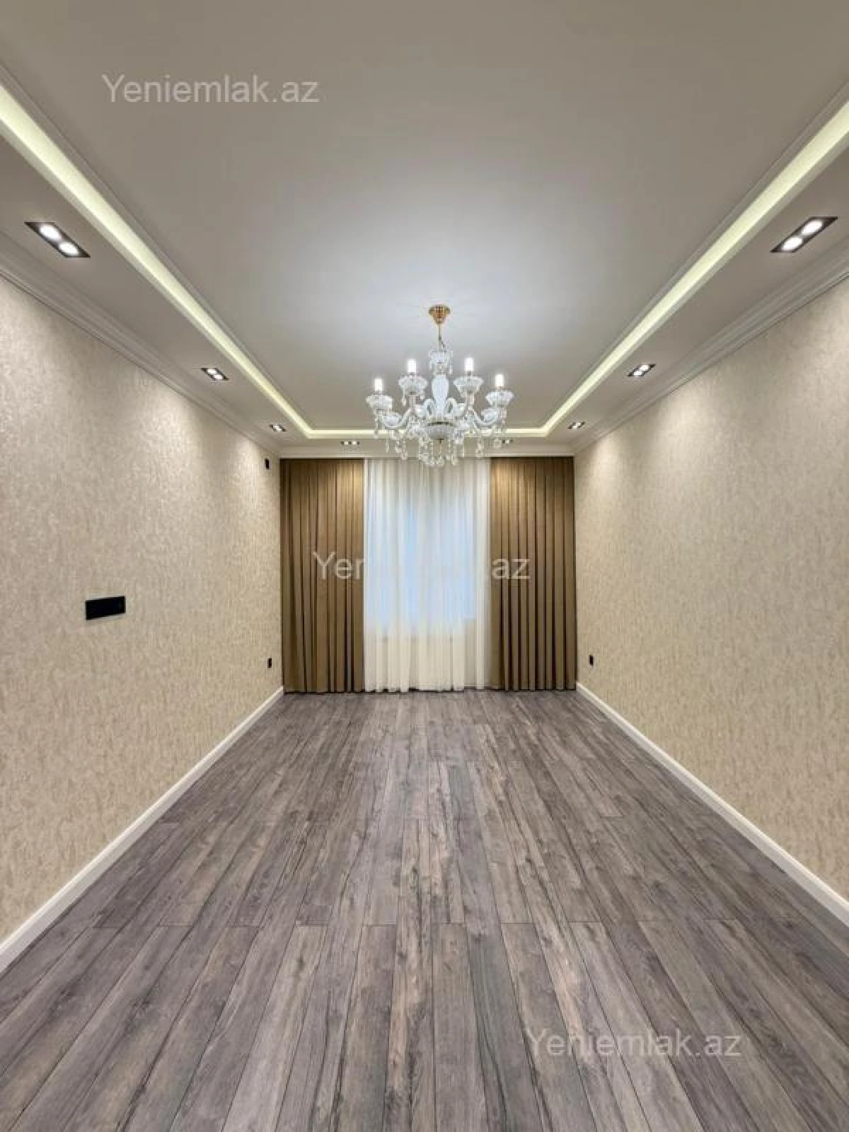 Satılır 2 otaqlı köhnə tikili 65 m²