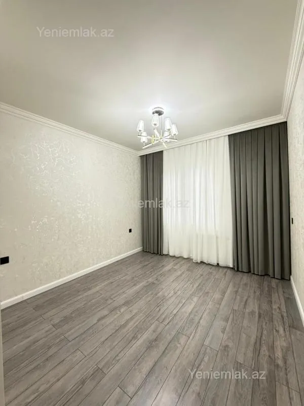 Satılır 2 otaqlı köhnə tikili 65 m²