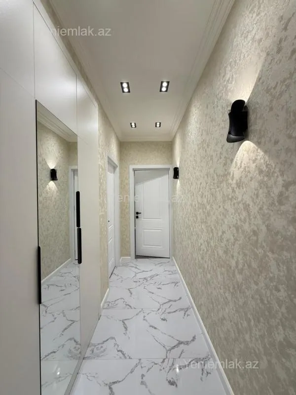 Satılır 2 otaqlı köhnə tikili 65 m²