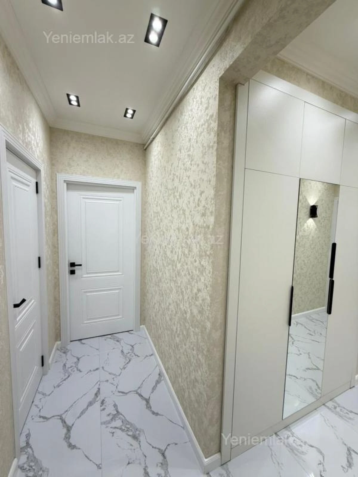 Satılır 2 otaqlı köhnə tikili 65 m²