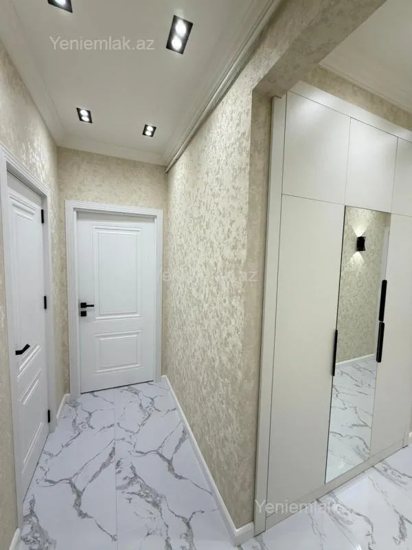 Satılır 2 otaqlı köhnə tikili 65 m²