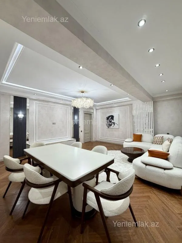 Satılır 3 otaqlı yeni tikili 140 m²