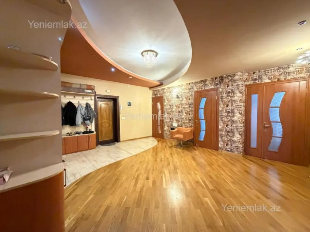 Satılır 4 otaqlı yeni tikili 191 m²