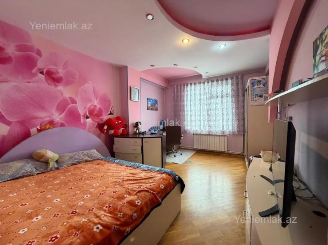 Satılır 4 otaqlı yeni tikili 191 m²