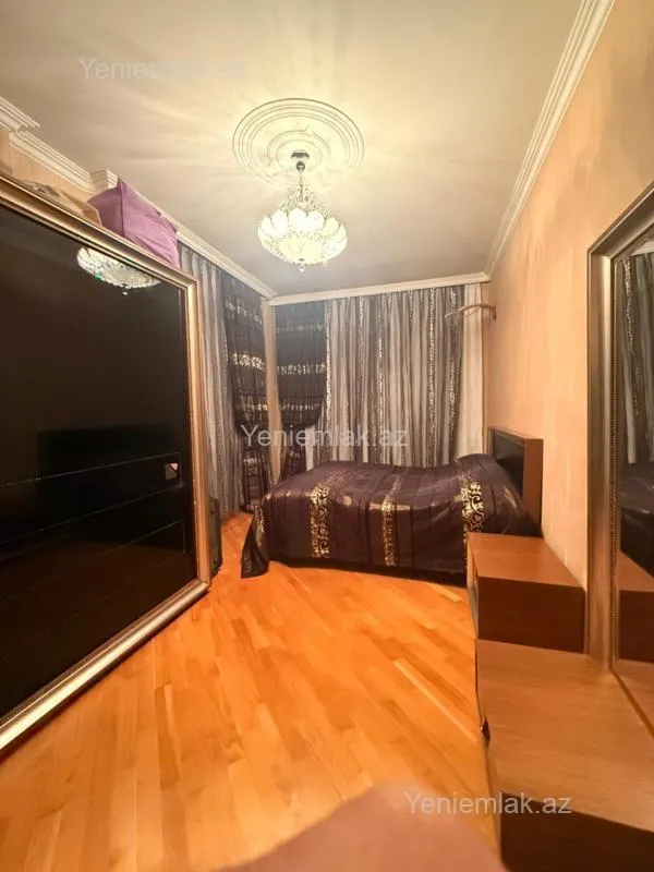 Satılır 3 otaqlı yeni tikili 118 m²