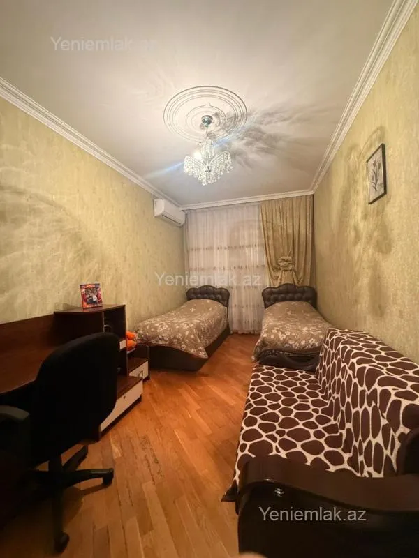 Satılır 3 otaqlı yeni tikili 118 m²