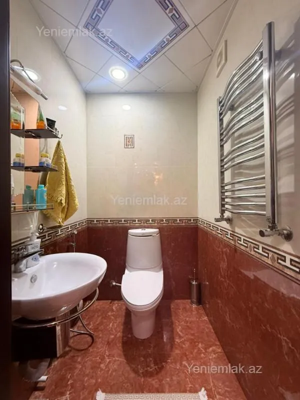 Satılır 3 otaqlı yeni tikili 118 m²