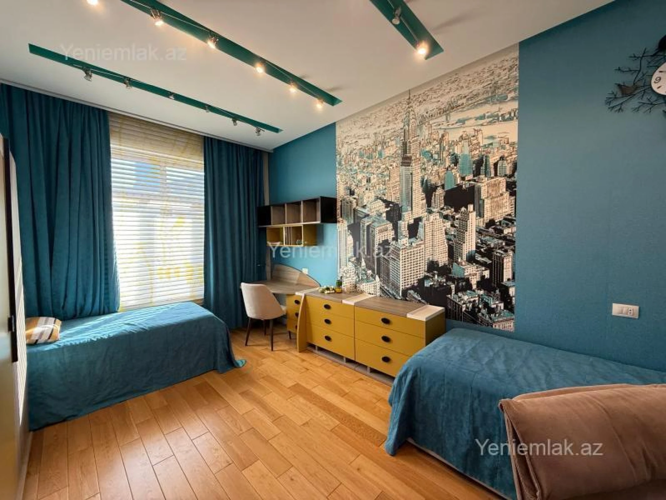 Satılır 4 otaqlı yeni tikili 160 m²