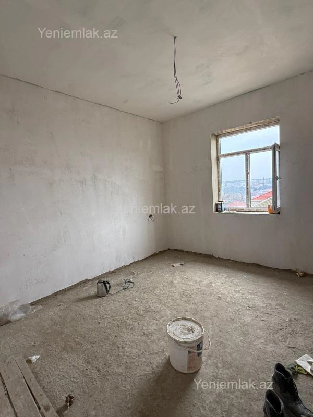 Satılır 5 otaqlı həyət evi 230 m²