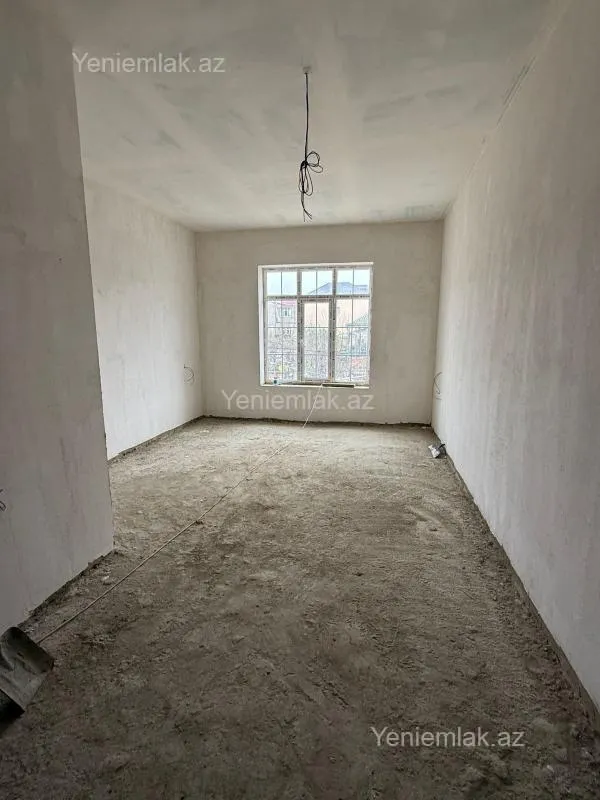 Satılır 5 otaqlı həyət evi 230 m²