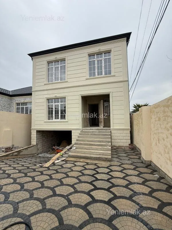 Satılır 5 otaqlı həyət evi 230 m²