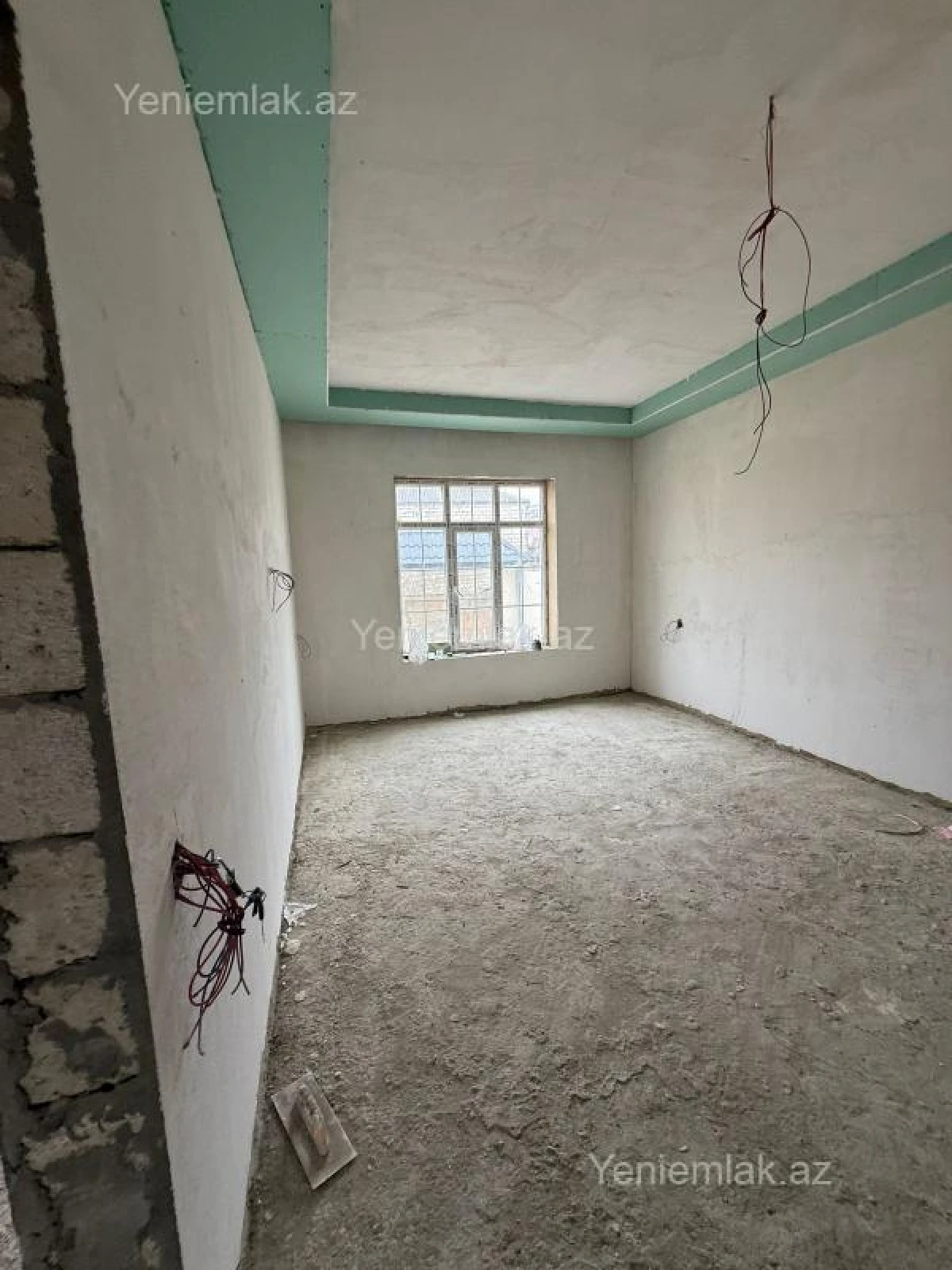 Satılır 5 otaqlı həyət evi 230 m²