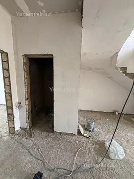 Satılır 5 otaqlı həyət evi 230 m²