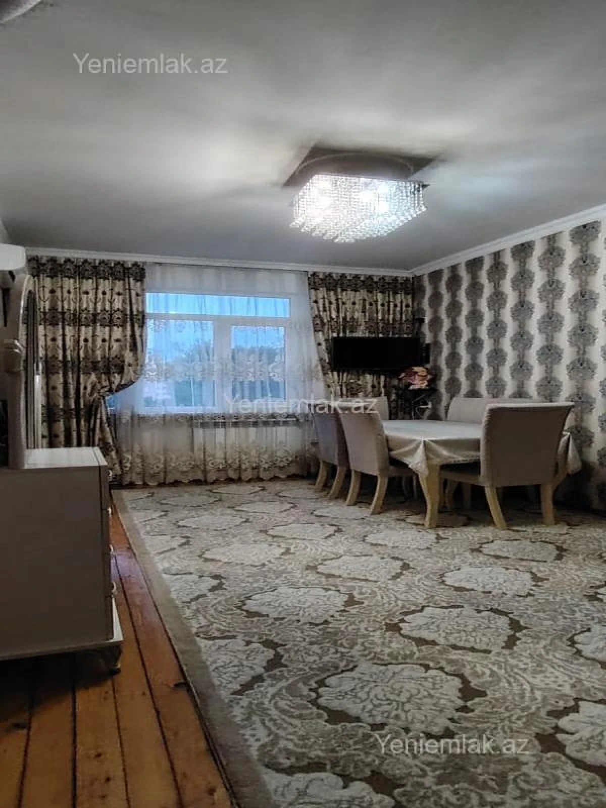 Satılır 2 otaqlı köhnə tikili 55 m²