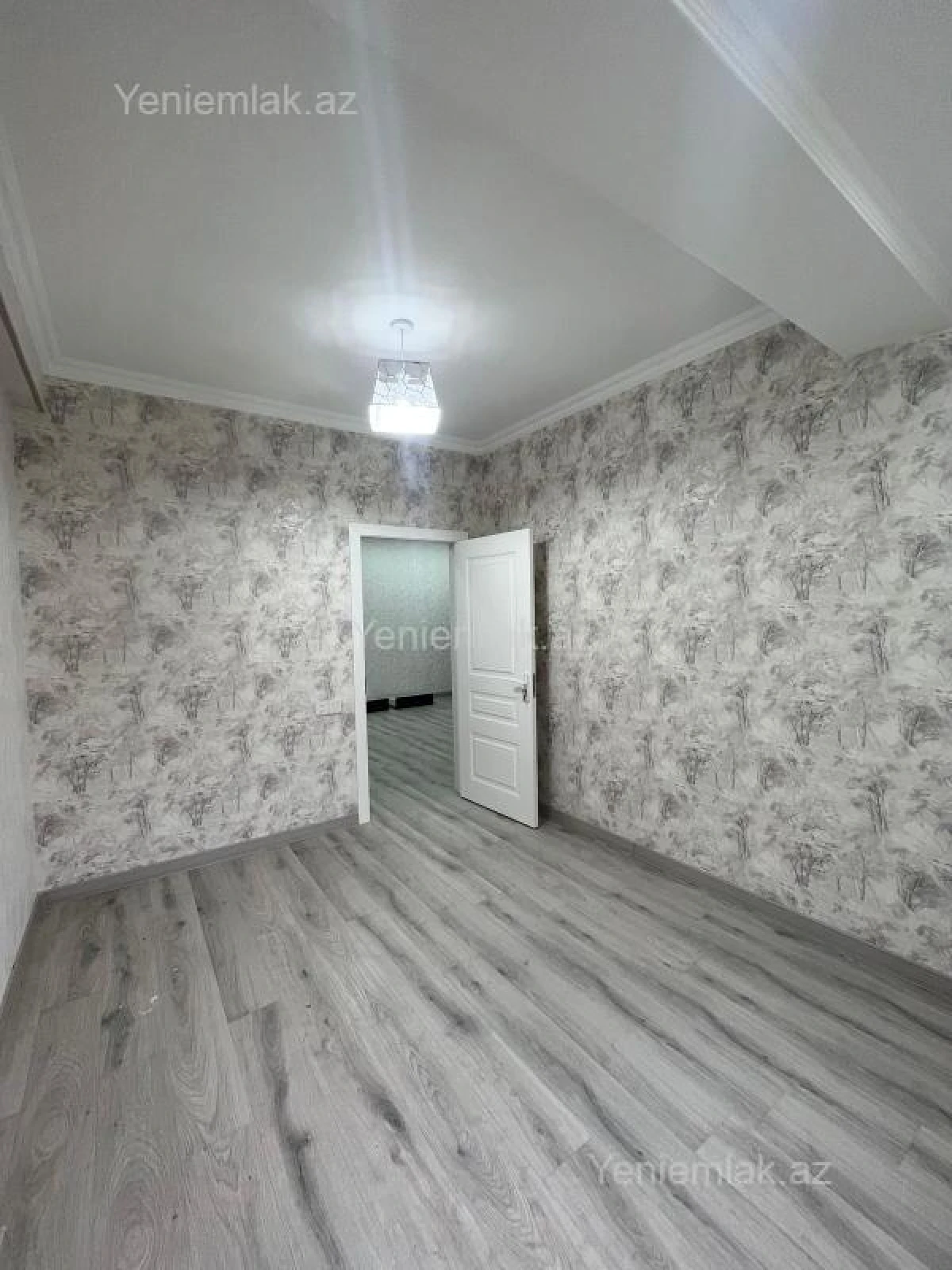 Satılır 2 otaqlı yeni tikili 60 m²