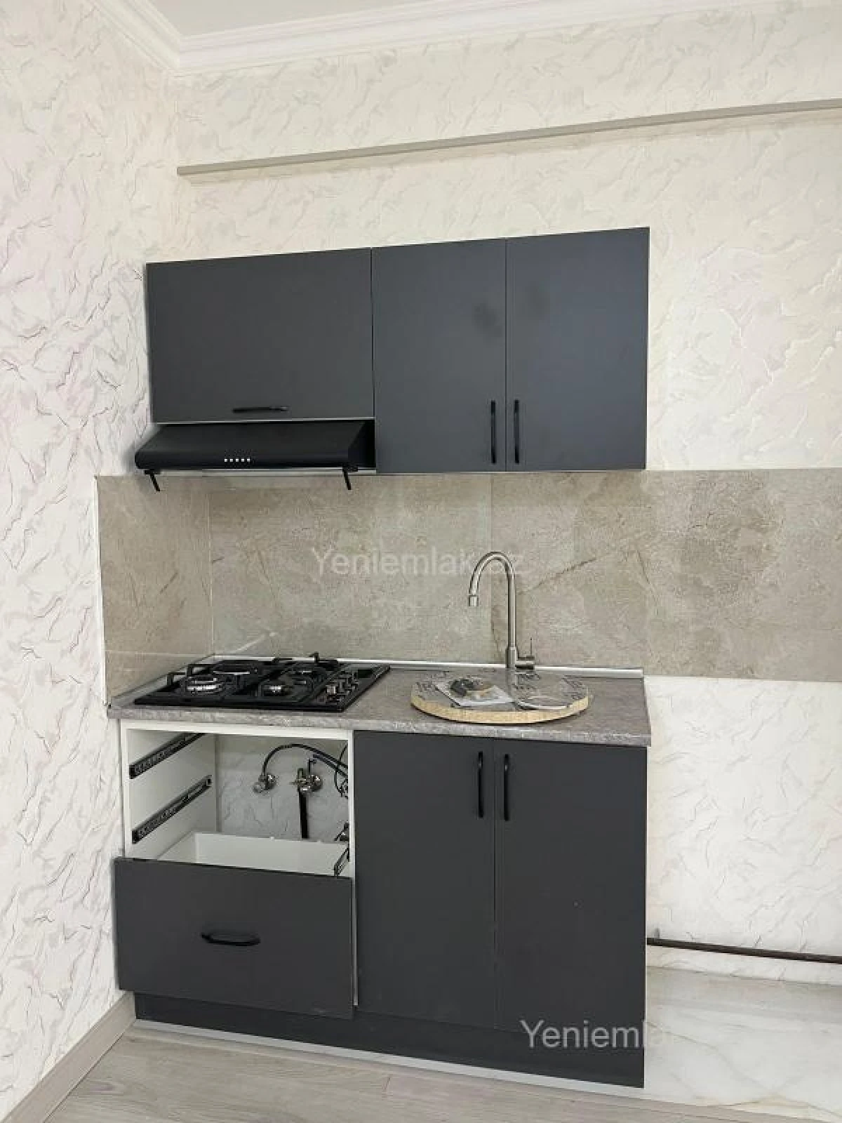 Satılır 2 otaqlı yeni tikili 60 m²